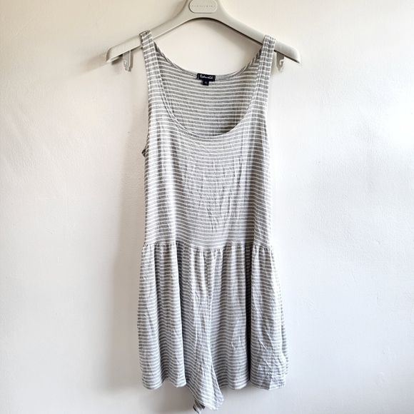 New Splendid Soft Sweet Grey Stripe Knit Casual Shorts Romper/Swim Cover-Up XS - Picture 4 of 10